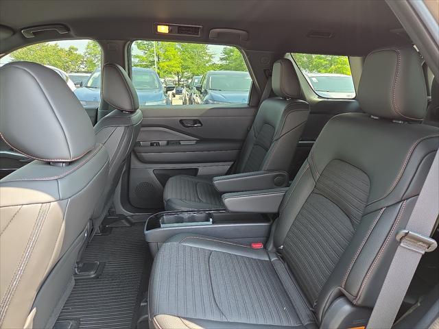 new 2025 Nissan Pathfinder car, priced at $42,843