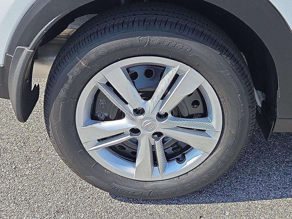 new 2025 Nissan Kicks car, priced at $23,414