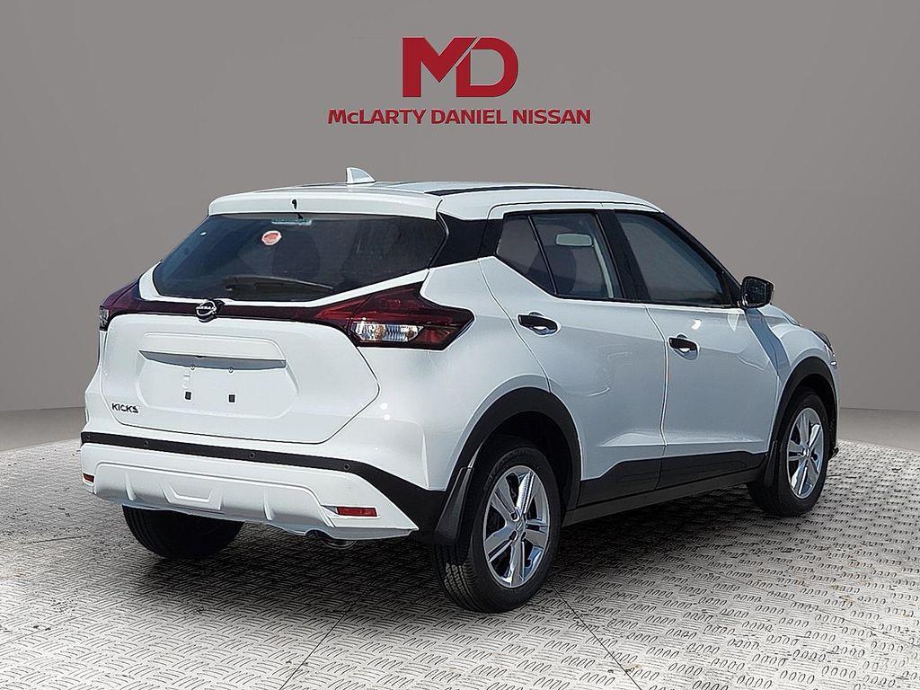 new 2025 Nissan Kicks car, priced at $23,414
