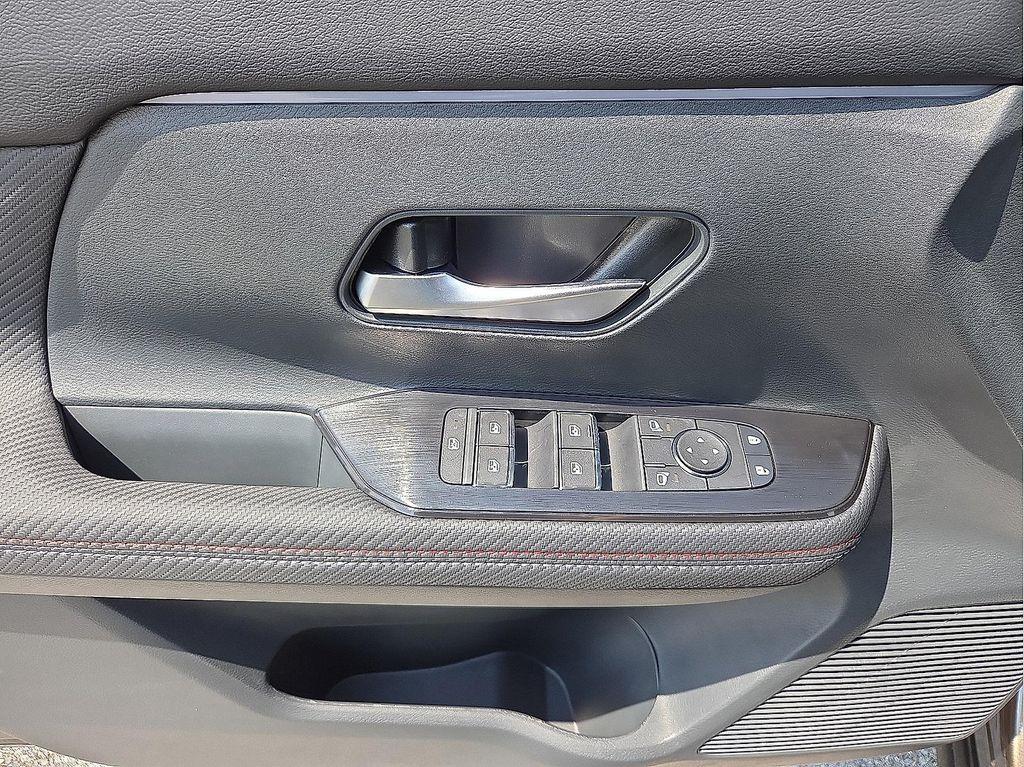 new 2025 Nissan Kicks car, priced at $29,724