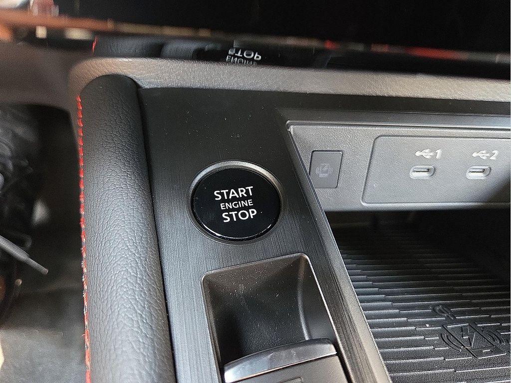 new 2025 Nissan Kicks car, priced at $29,724