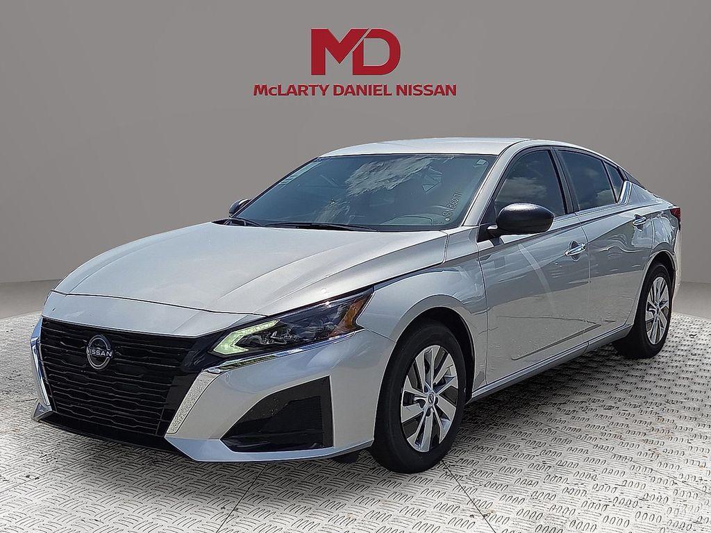 new 2025 Nissan Altima car, priced at $26,681