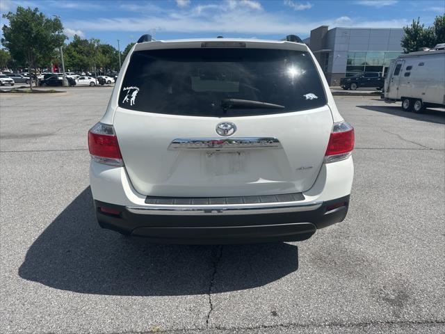 used 2013 Toyota Highlander car, priced at $15,949