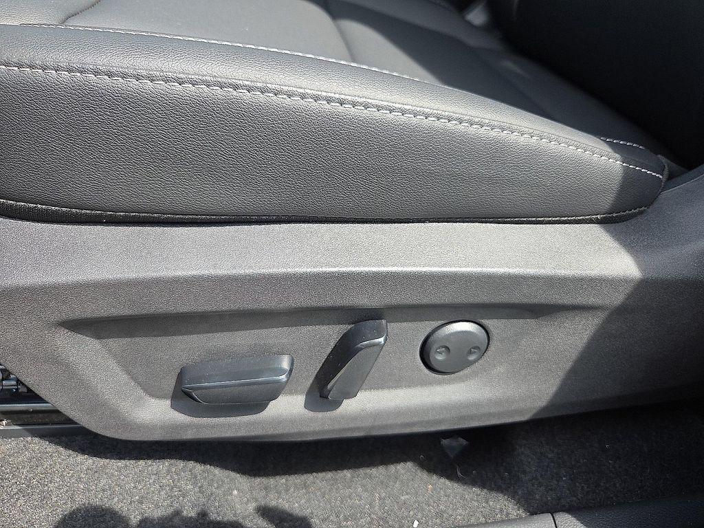 new 2025 Nissan Murano car, priced at $40,849