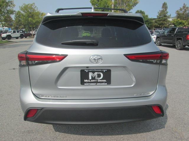 used 2023 Toyota Highlander car, priced at $35,846