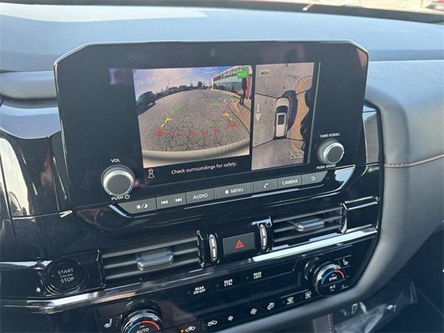 new 2025 Nissan Pathfinder car, priced at $40,753
