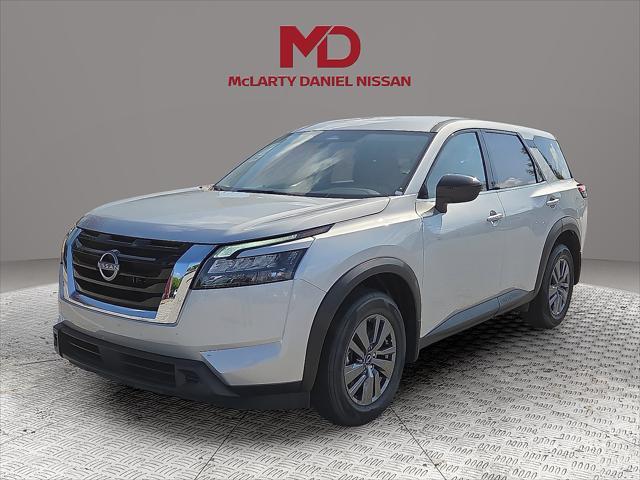 new 2025 Nissan Pathfinder car, priced at $36,915