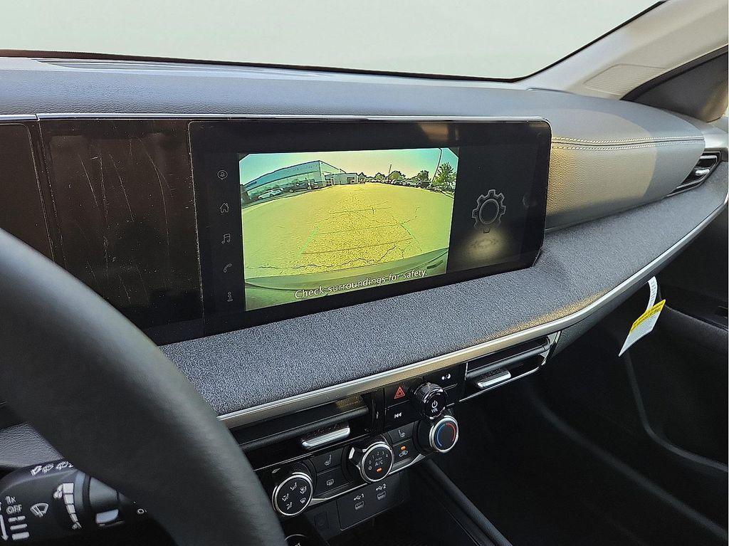 new 2025 Nissan Kicks car, priced at $27,239