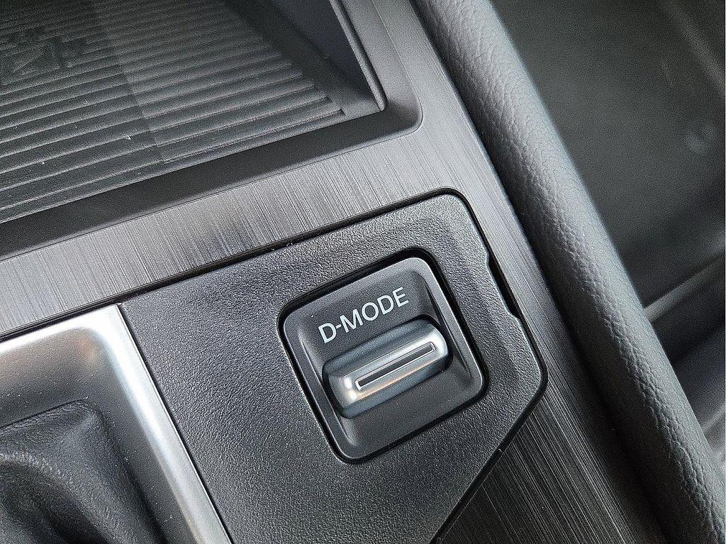 new 2025 Nissan Kicks car, priced at $27,239