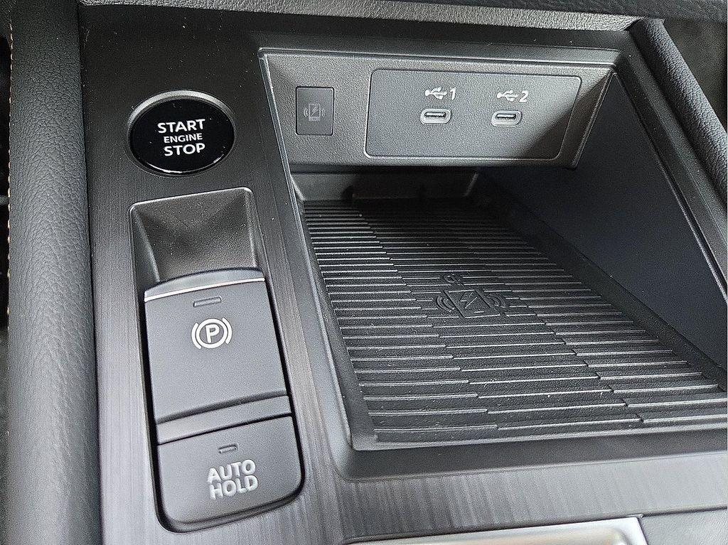 new 2025 Nissan Kicks car, priced at $27,239