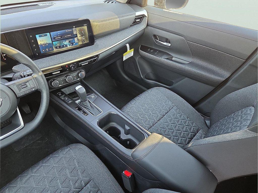 new 2025 Nissan Kicks car, priced at $27,239