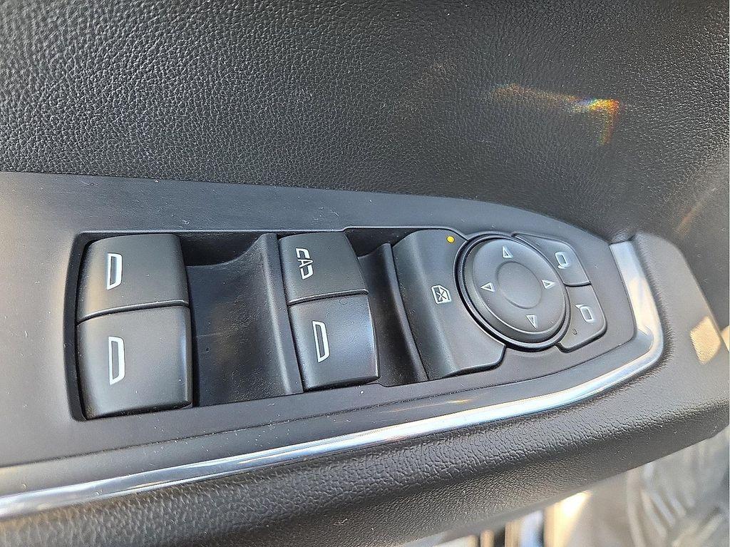 used 2022 Chevrolet Silverado 1500 car, priced at $41,498