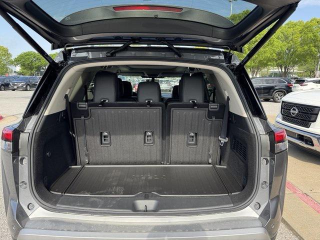 new 2025 Nissan Pathfinder car, priced at $50,236
