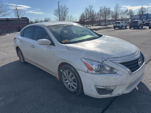 used 2014 Nissan Altima car, priced at $6,624