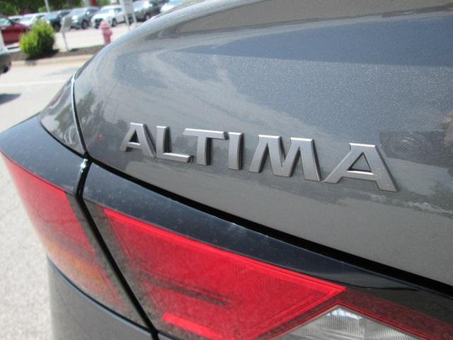 new 2024 Nissan Altima car, priced at $23,325