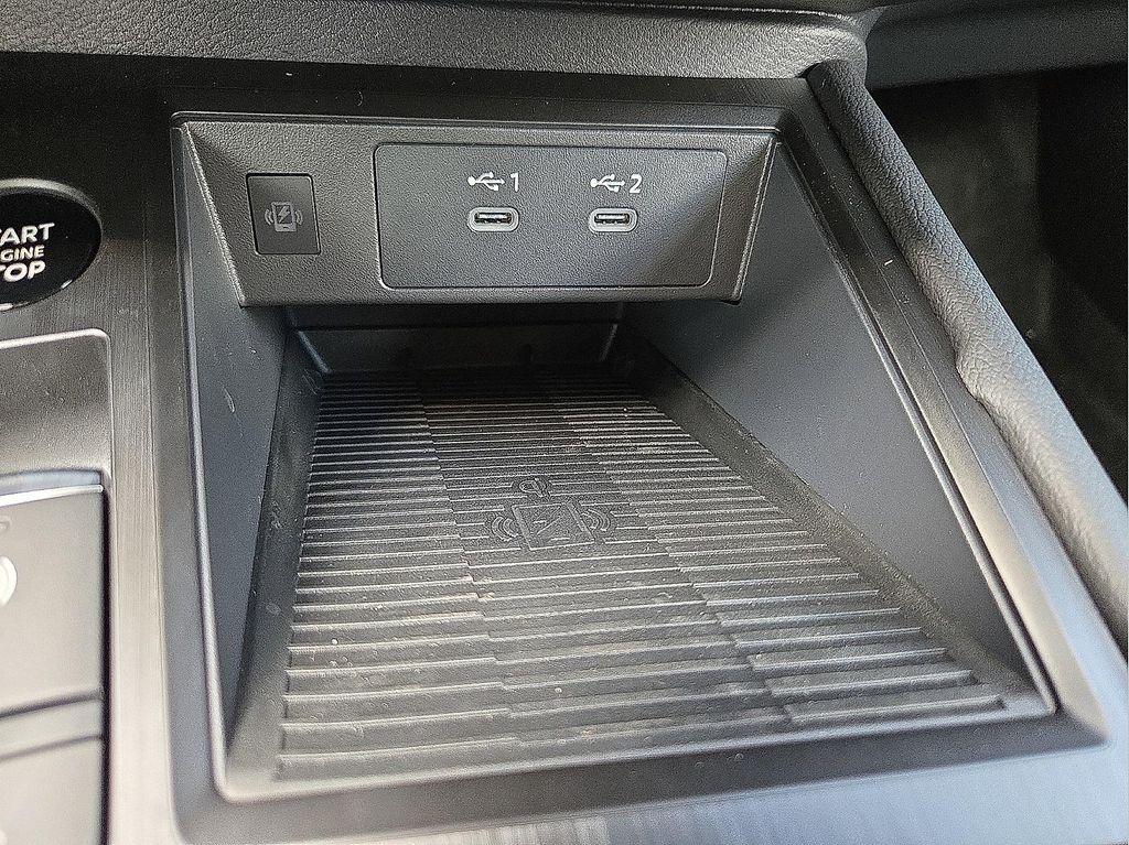 new 2025 Nissan Kicks car, priced at $29,912