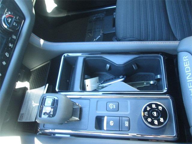 new 2025 Nissan Pathfinder car, priced at $40,734