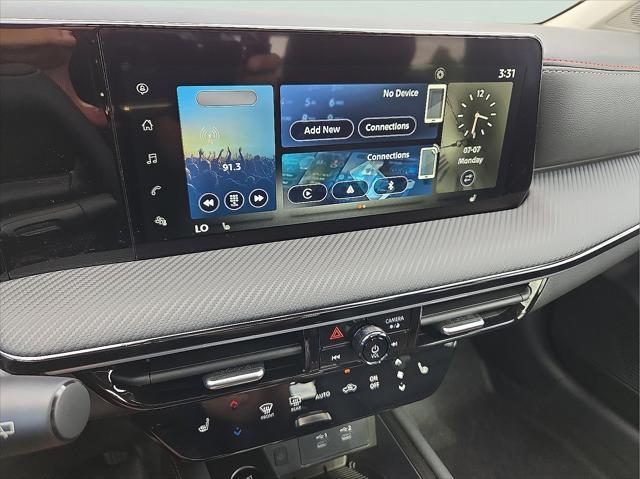 new 2025 Nissan Kicks car, priced at $31,375