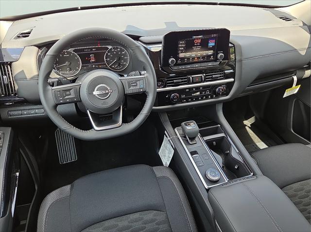 new 2025 Nissan Pathfinder car, priced at $40,231