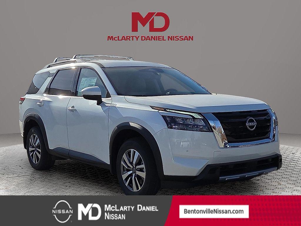 new 2025 Nissan Pathfinder car, priced at $42,040