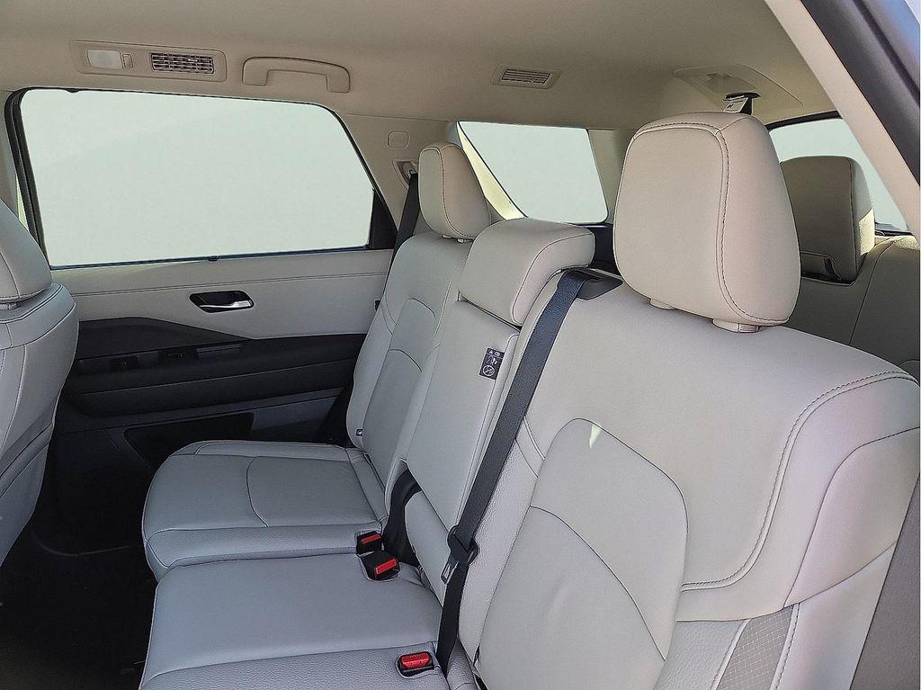 new 2025 Nissan Pathfinder car, priced at $42,040