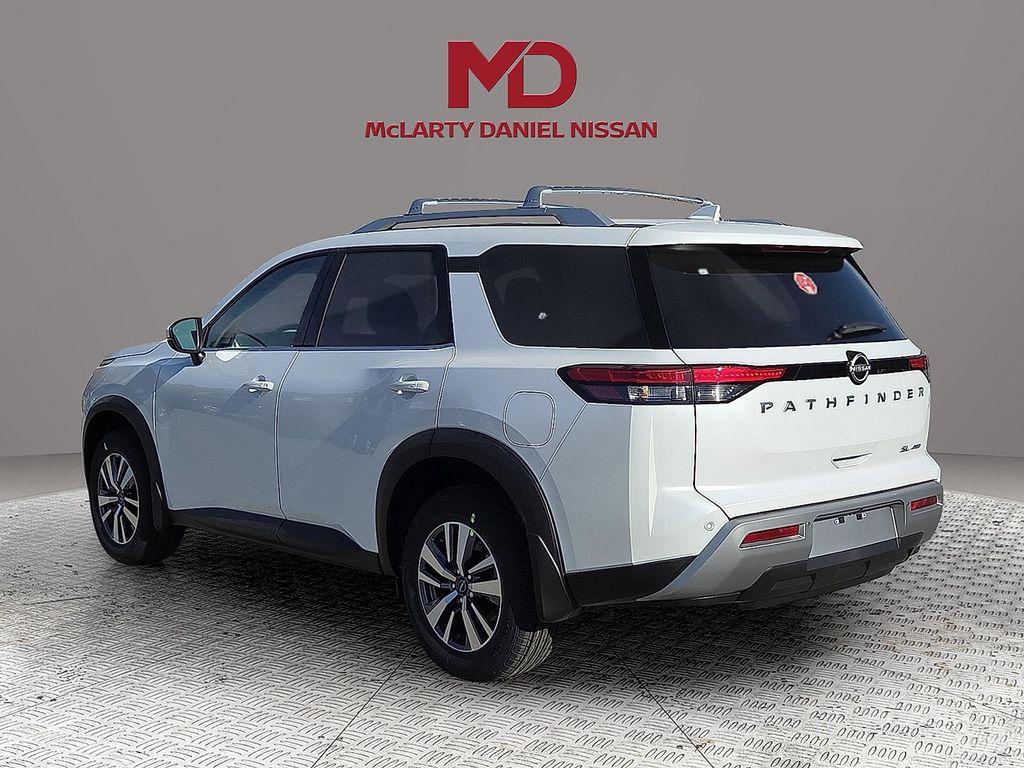 new 2025 Nissan Pathfinder car, priced at $42,040