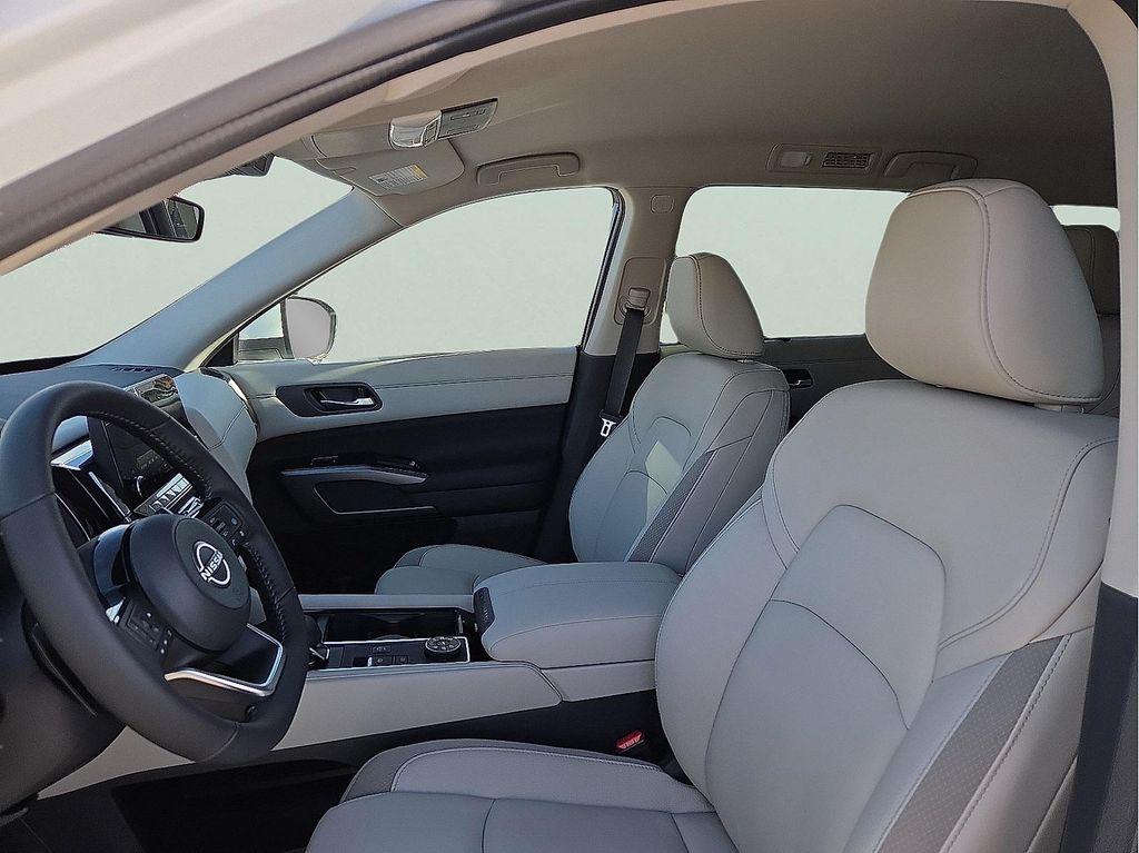 new 2025 Nissan Pathfinder car, priced at $42,040