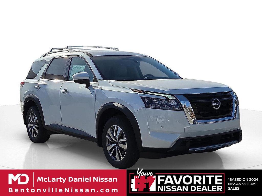 new 2025 Nissan Pathfinder car, priced at $40,980