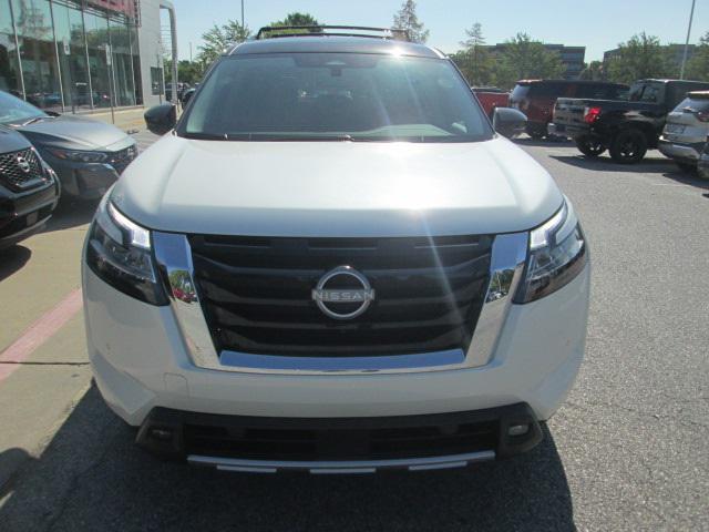 new 2024 Nissan Pathfinder car, priced at $42,321