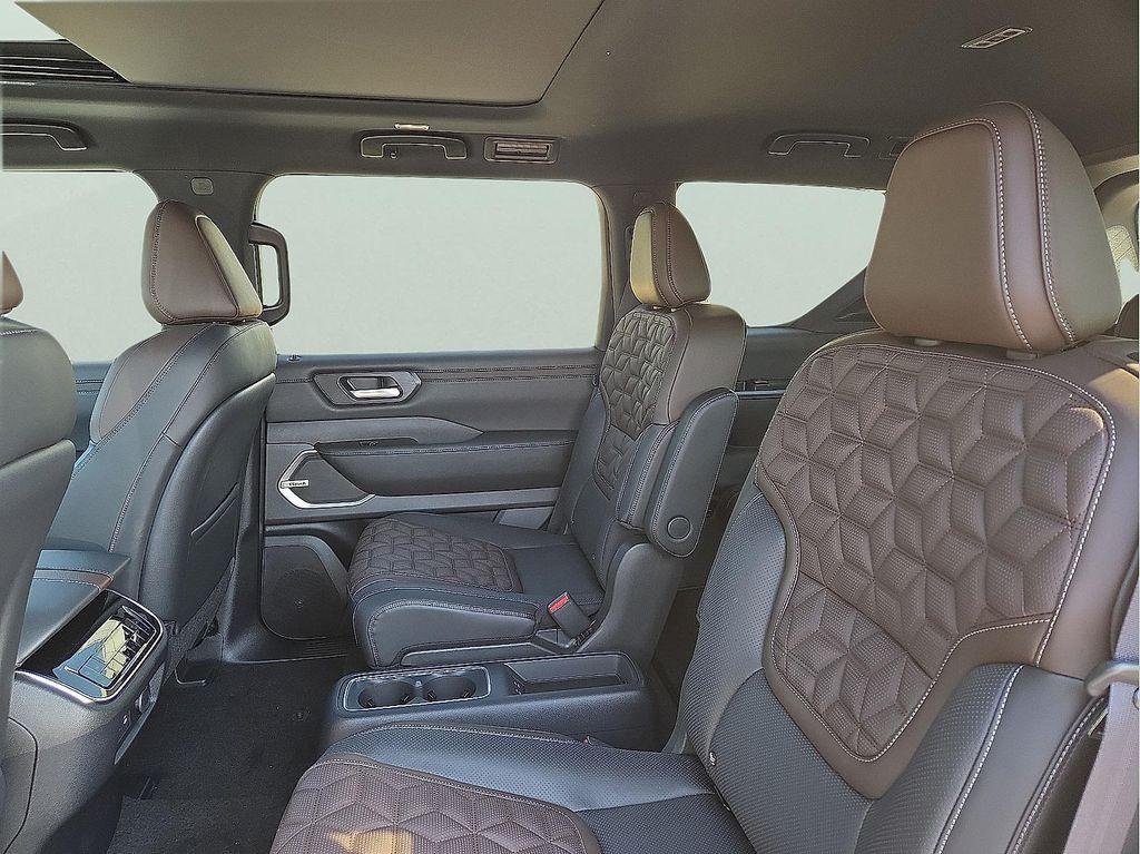 new 2026 Nissan Armada car, priced at $88,325