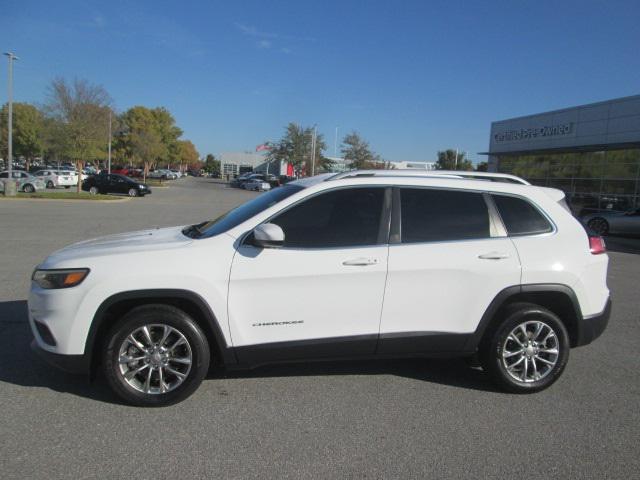 used 2019 Jeep Cherokee car, priced at $17,399