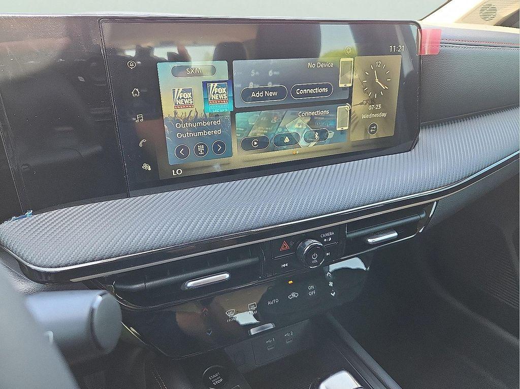 new 2025 Nissan Kicks car, priced at $27,511