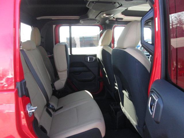 used 2022 Jeep Gladiator car, priced at $32,720