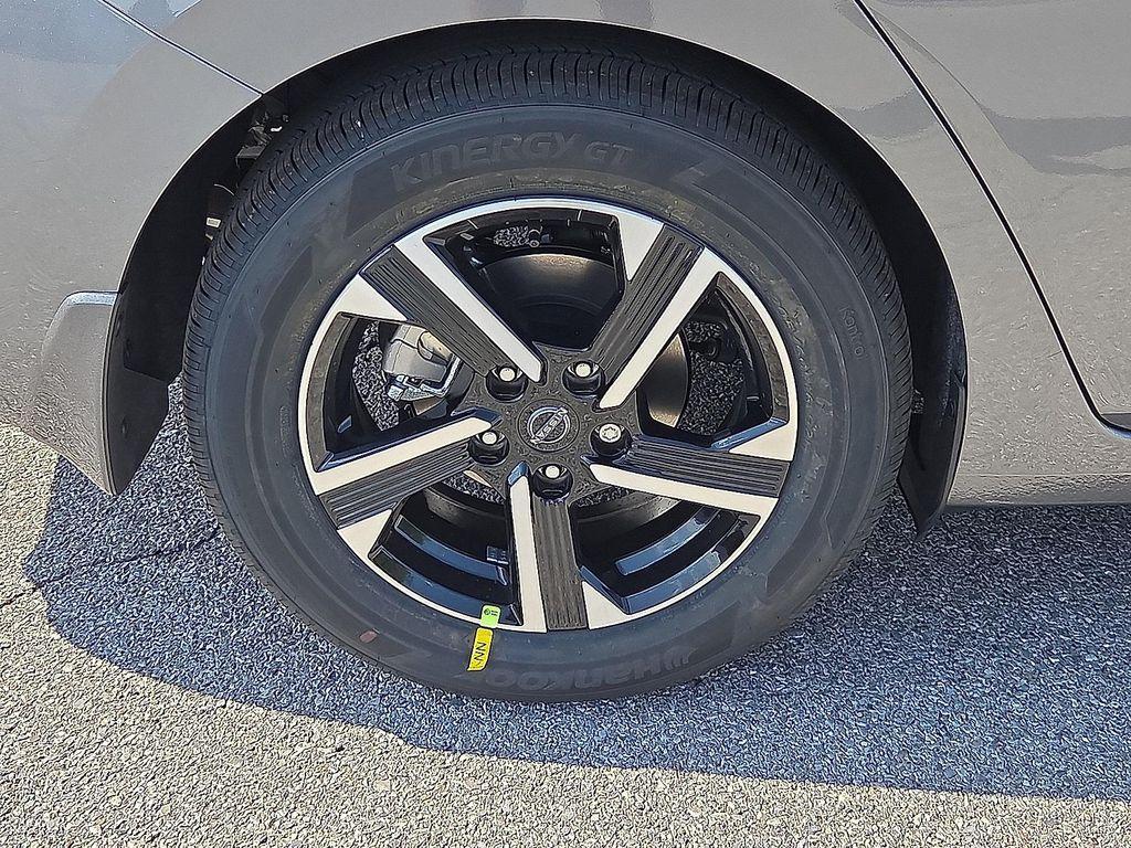 new 2025 Nissan Sentra car, priced at $22,966