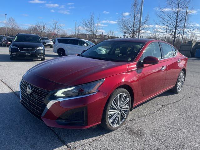 used 2023 Nissan Altima car, priced at $29,899