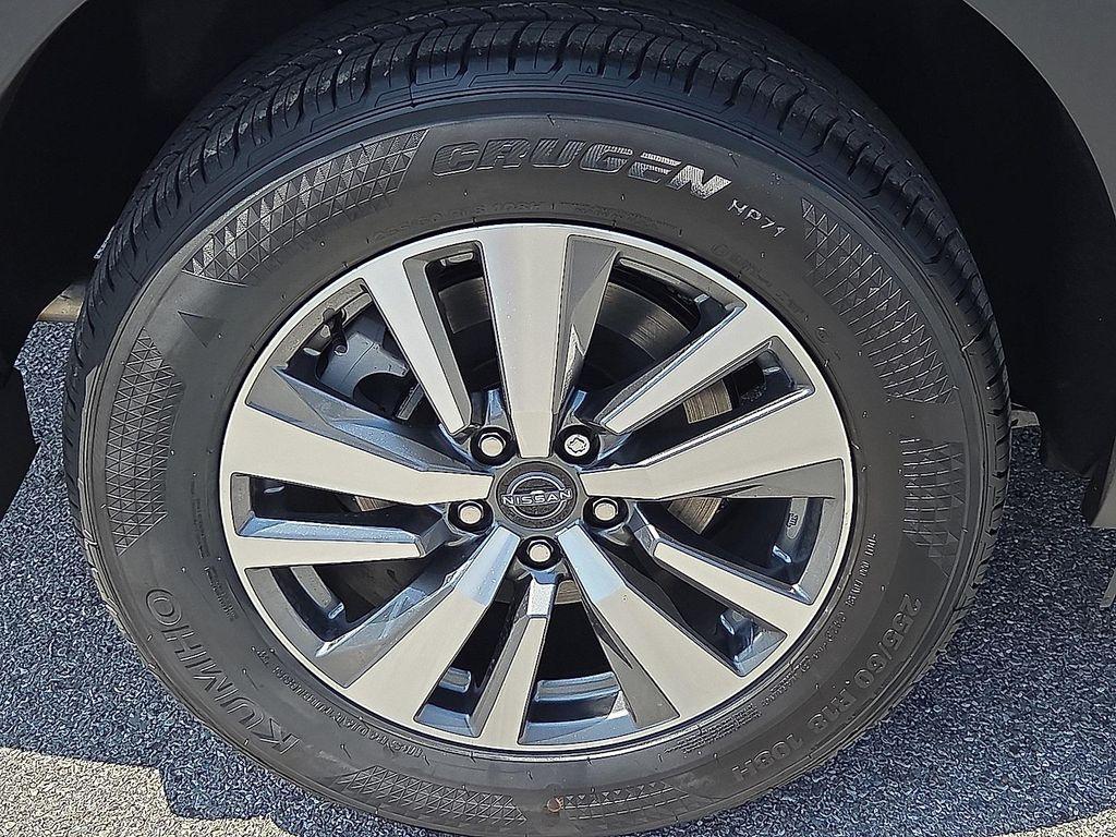 new 2025 Nissan Pathfinder car, priced at $43,825