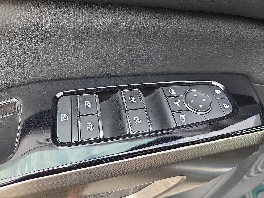 used 2022 Nissan Pathfinder car, priced at $34,359