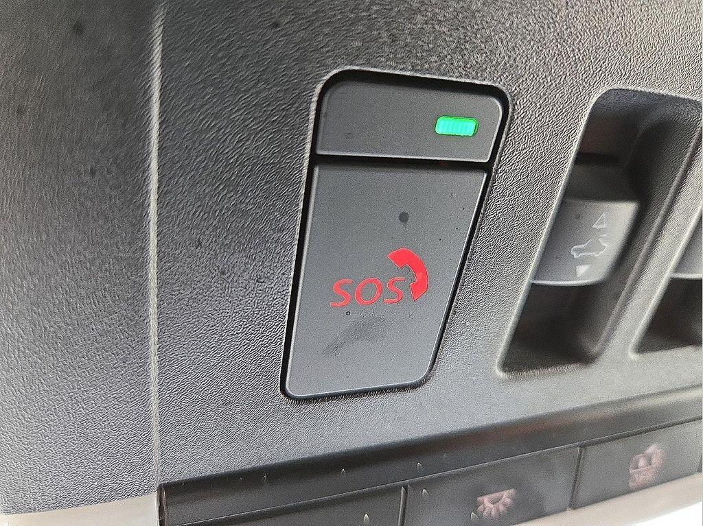 used 2022 Nissan Pathfinder car, priced at $34,359