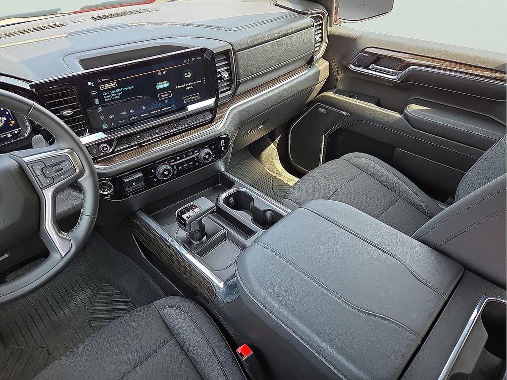 used 2024 Chevrolet Silverado 1500 car, priced at $52,318