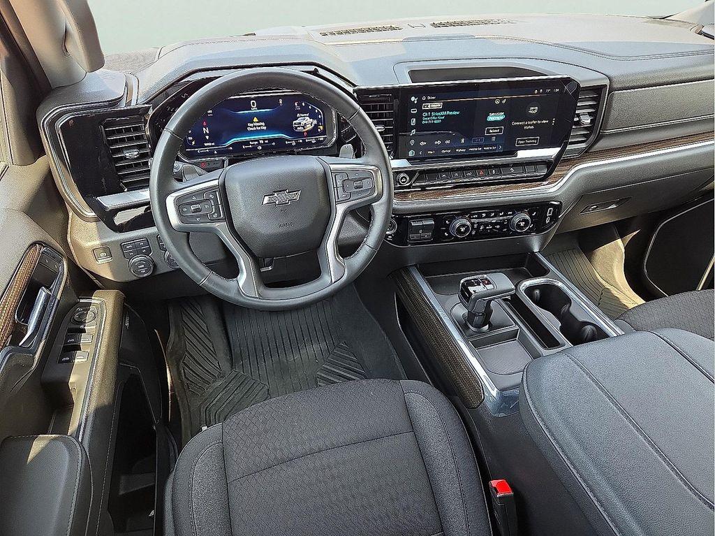 used 2024 Chevrolet Silverado 1500 car, priced at $52,318