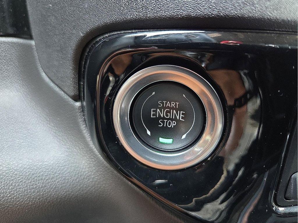 used 2024 Chevrolet Silverado 1500 car, priced at $52,318