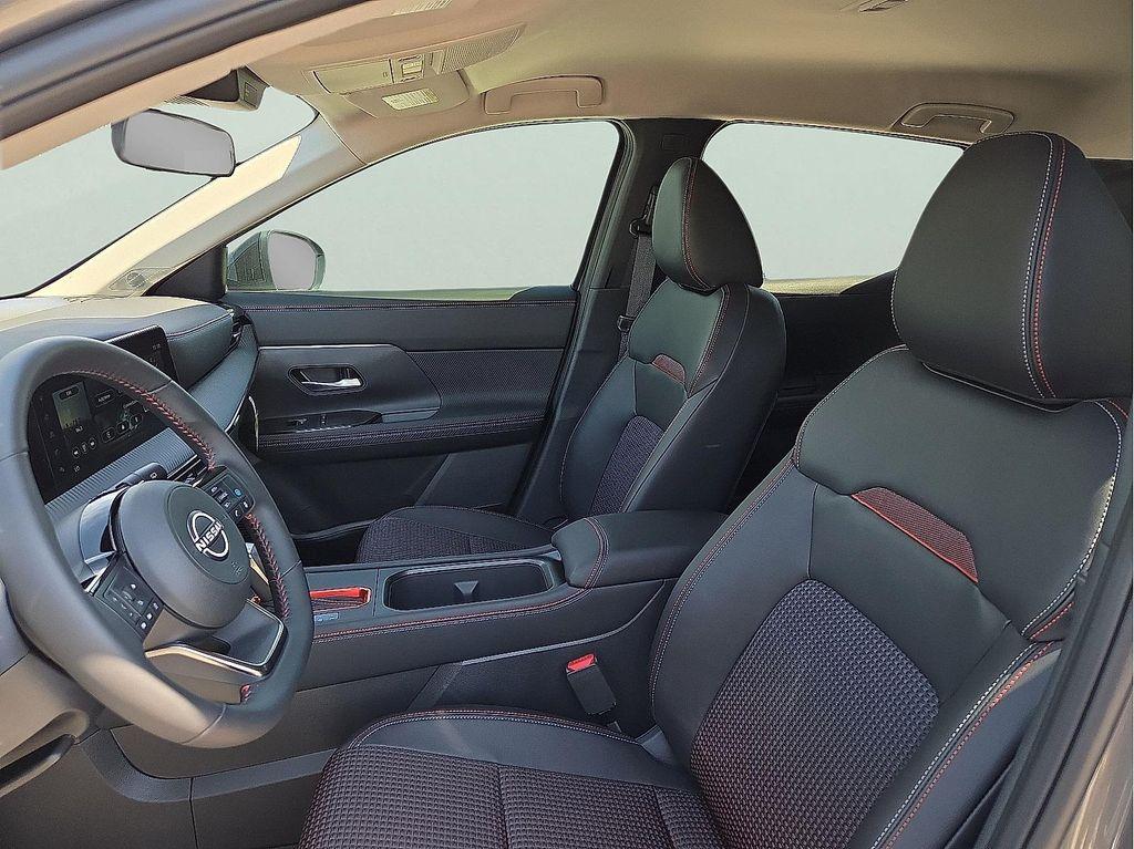 new 2025 Nissan Kicks car, priced at $28,237