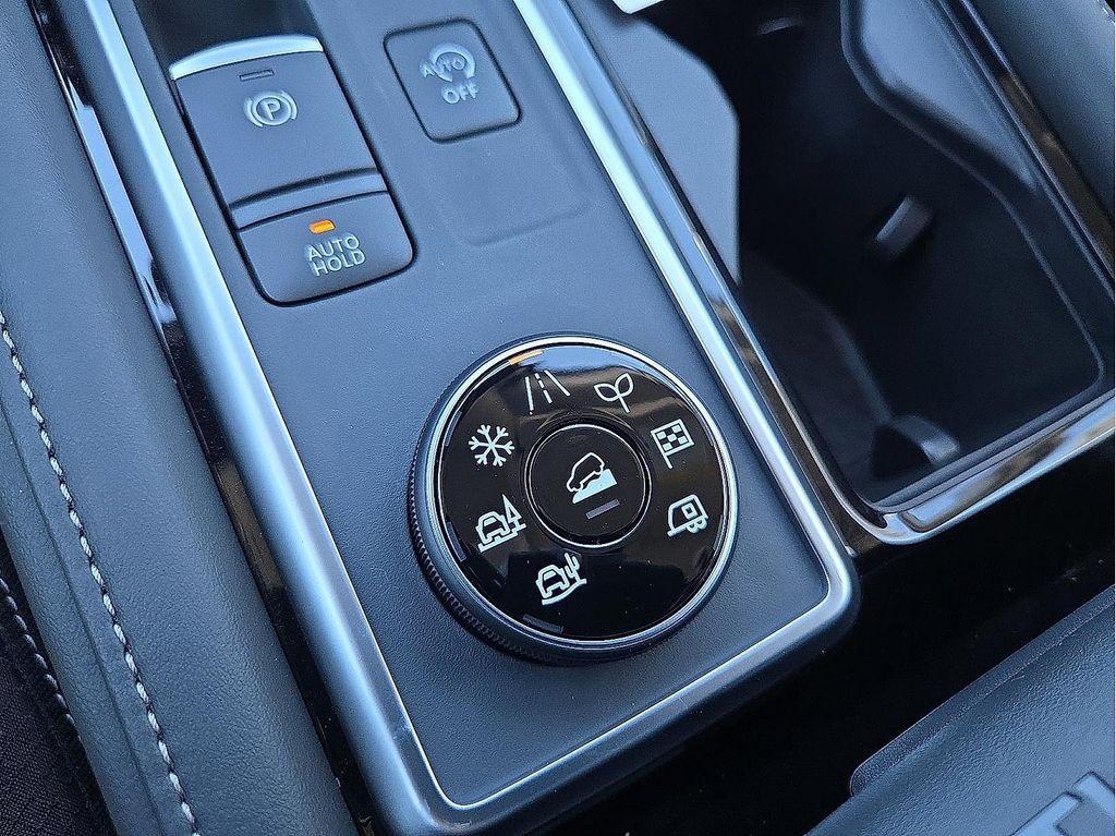 new 2025 Nissan Pathfinder car, priced at $42,500