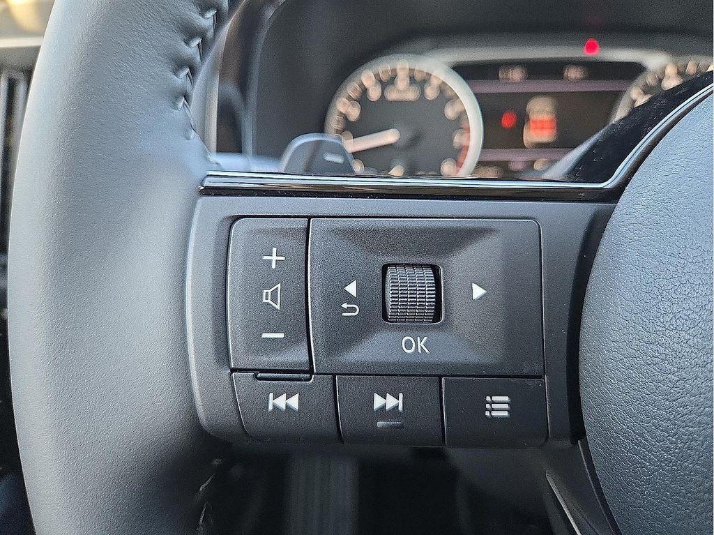 new 2025 Nissan Pathfinder car, priced at $42,500