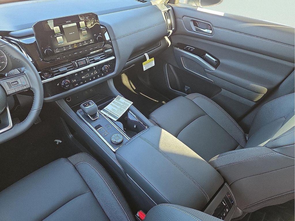 new 2025 Nissan Pathfinder car, priced at $42,500