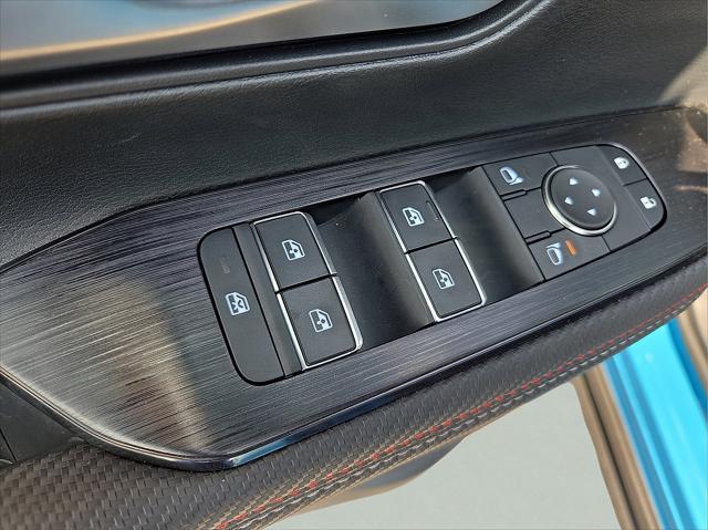 new 2025 Nissan Kicks car, priced at $30,003