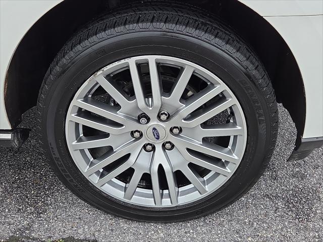 used 2024 Ford Expedition car, priced at $61,899