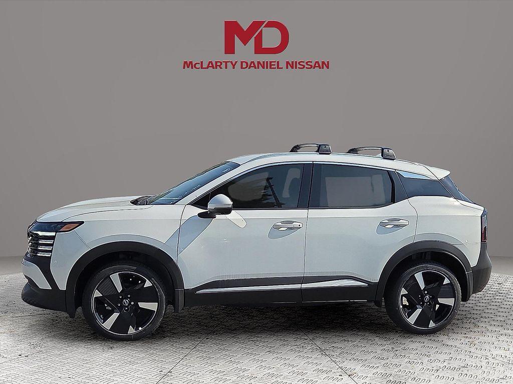 new 2025 Nissan Kicks car, priced at $27,962