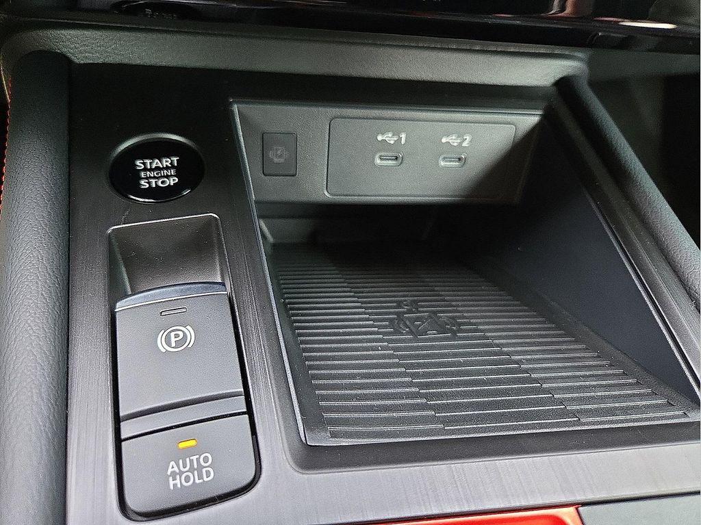 new 2025 Nissan Kicks car, priced at $27,962