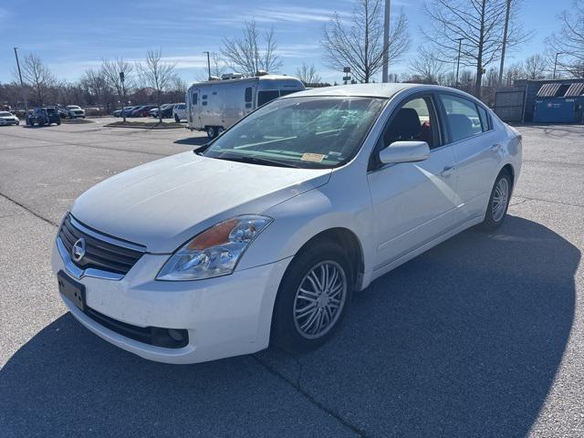 used 2009 Nissan Altima car, priced at $6,899